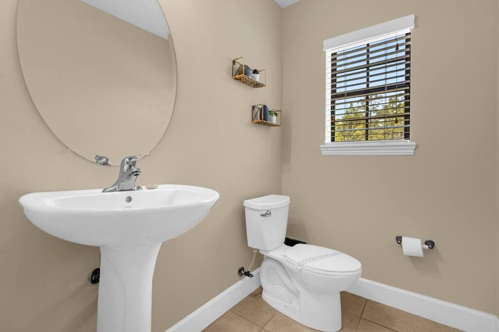 Vibrant 4Br Family Townhome 1 Mile From Disney World And Disney Springs Orlando Eksteriør billede