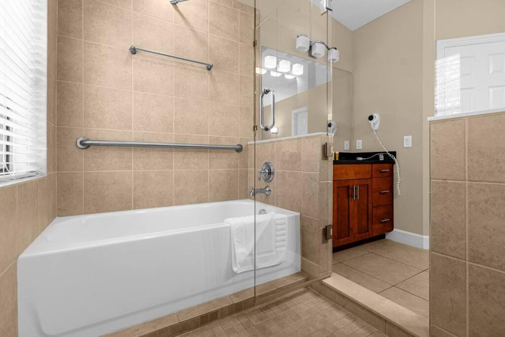 Vibrant 4Br Family Townhome 1 Mile From Disney World And Disney Springs Orlando Eksteriør billede