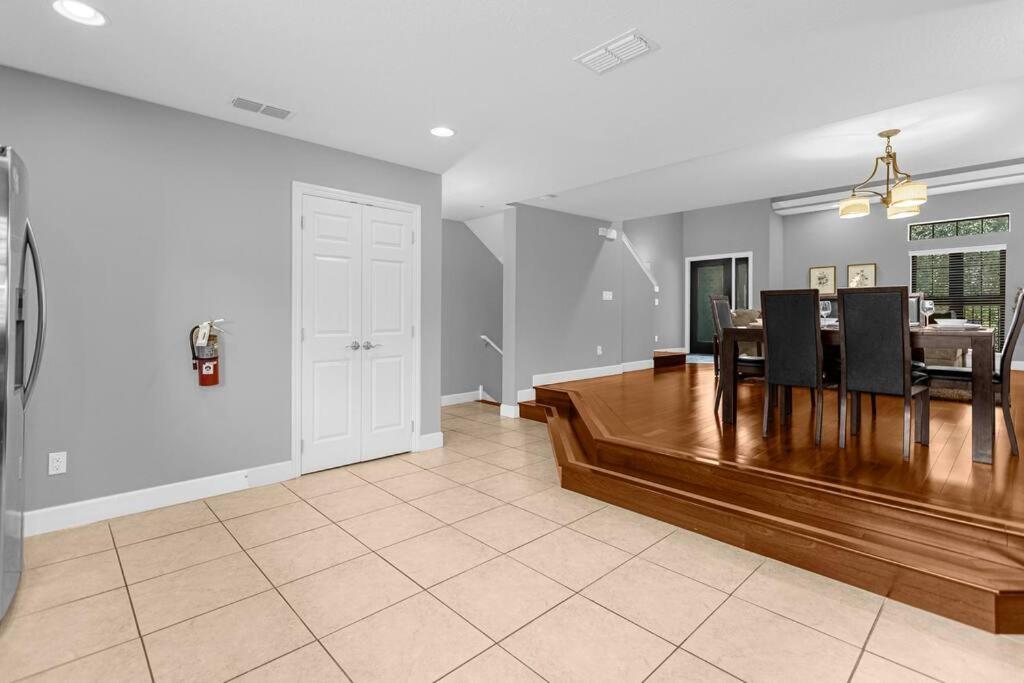 Vibrant 4Br Family Townhome 1 Mile From Disney World And Disney Springs Orlando Eksteriør billede